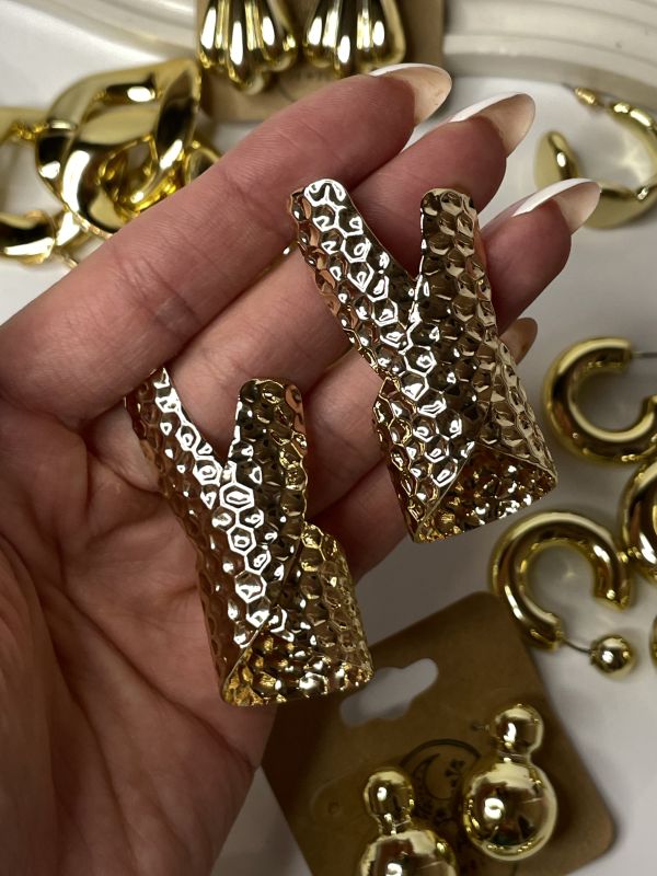 Сережки Tierra Luna “Twisted Hammered Gold”