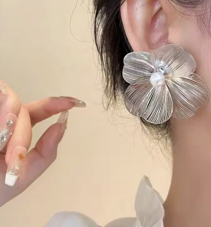 Сережки Tierra Luna “Harmonious Silver Flower”