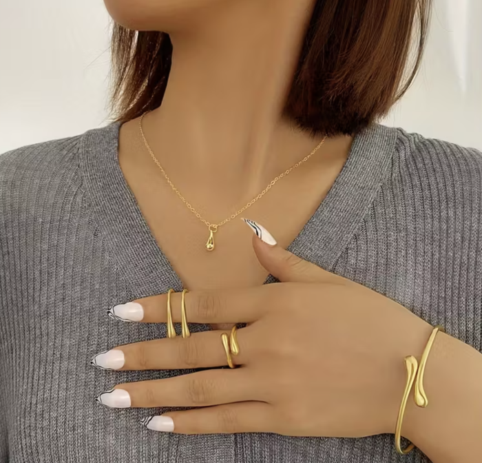Набір прикрас Tierra Luna "Organic Wave Jewelry Set" (намисто, браслет, каблучка та сережки)