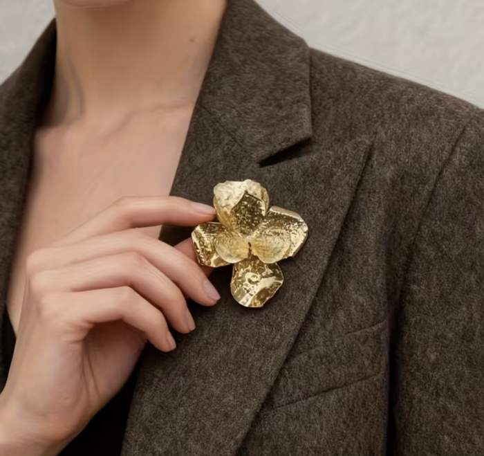 Брошка Tierra Luna "Abstract Gold Flower"