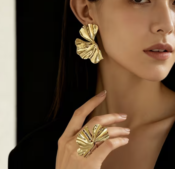 Набір прикрас Tierra Luna "Gold Gilded Ginkgo Set" (каблучка та сережки)