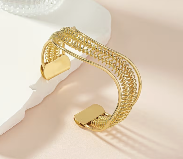 Браслет Tierra Luna "Golden Sleek Coil"